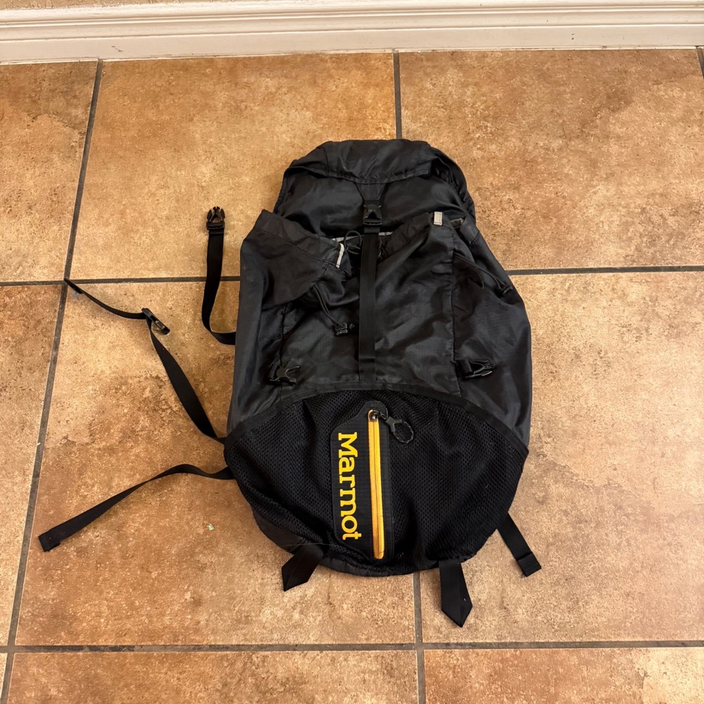 Marmot Kompressor Plus Backpack Black Yellow Lightweight Hiking Daypack 20L